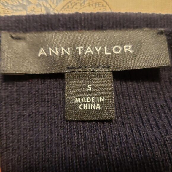 Ann Taylor short sleeve sweater top size S - Picture 8 of 8